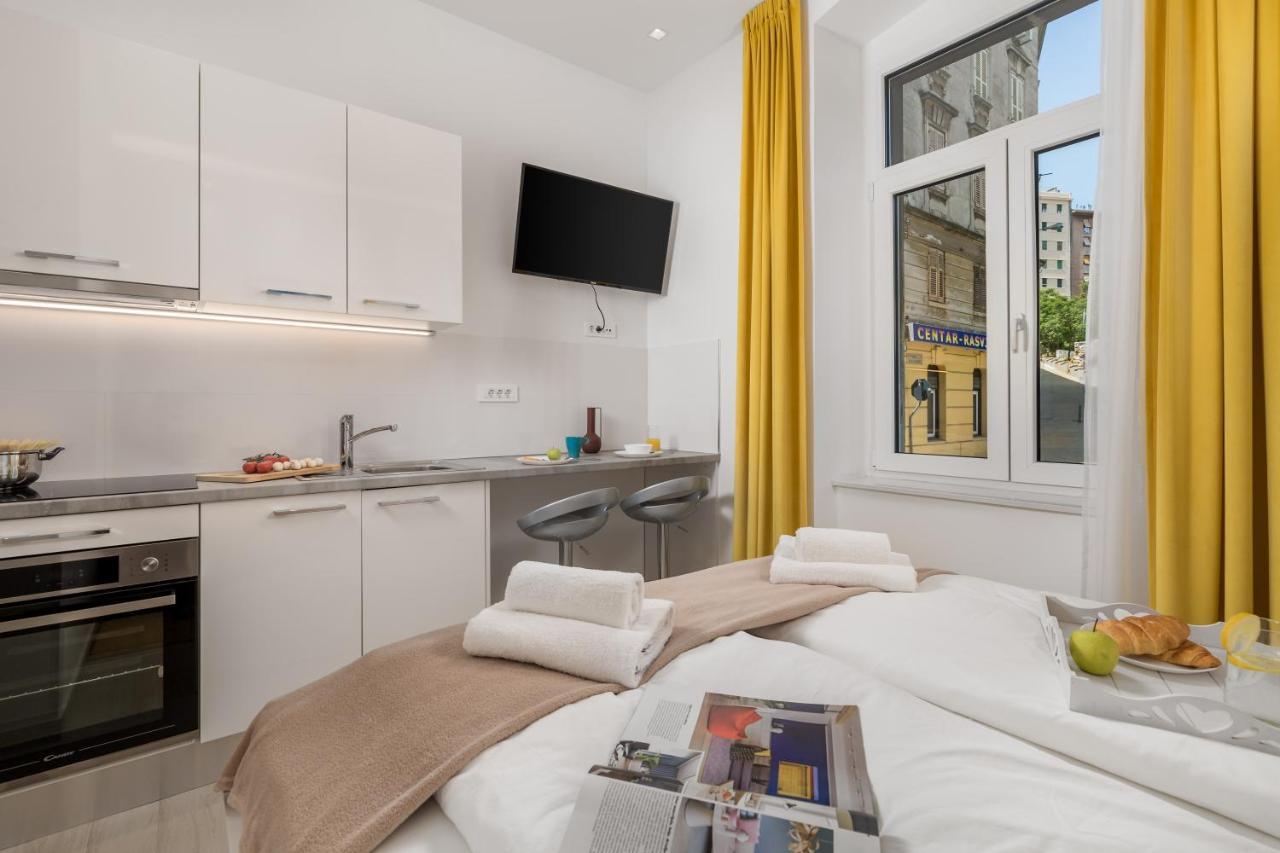 Lux Apartments Ριέκα Εξωτερικό φωτογραφία
